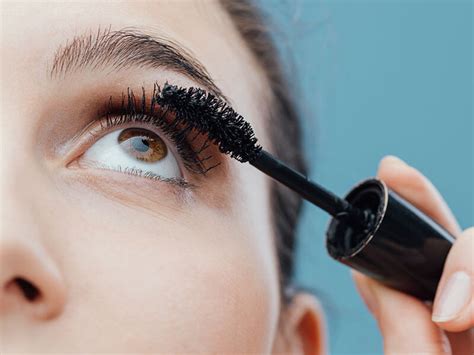 Lash Magic Mascara: The Secret to Stunning Eyes